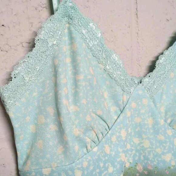 Wild Fable Microfloral Sheer Cottagecore Cropped Camisole Fairycore Size XS - Picture 4 of 7